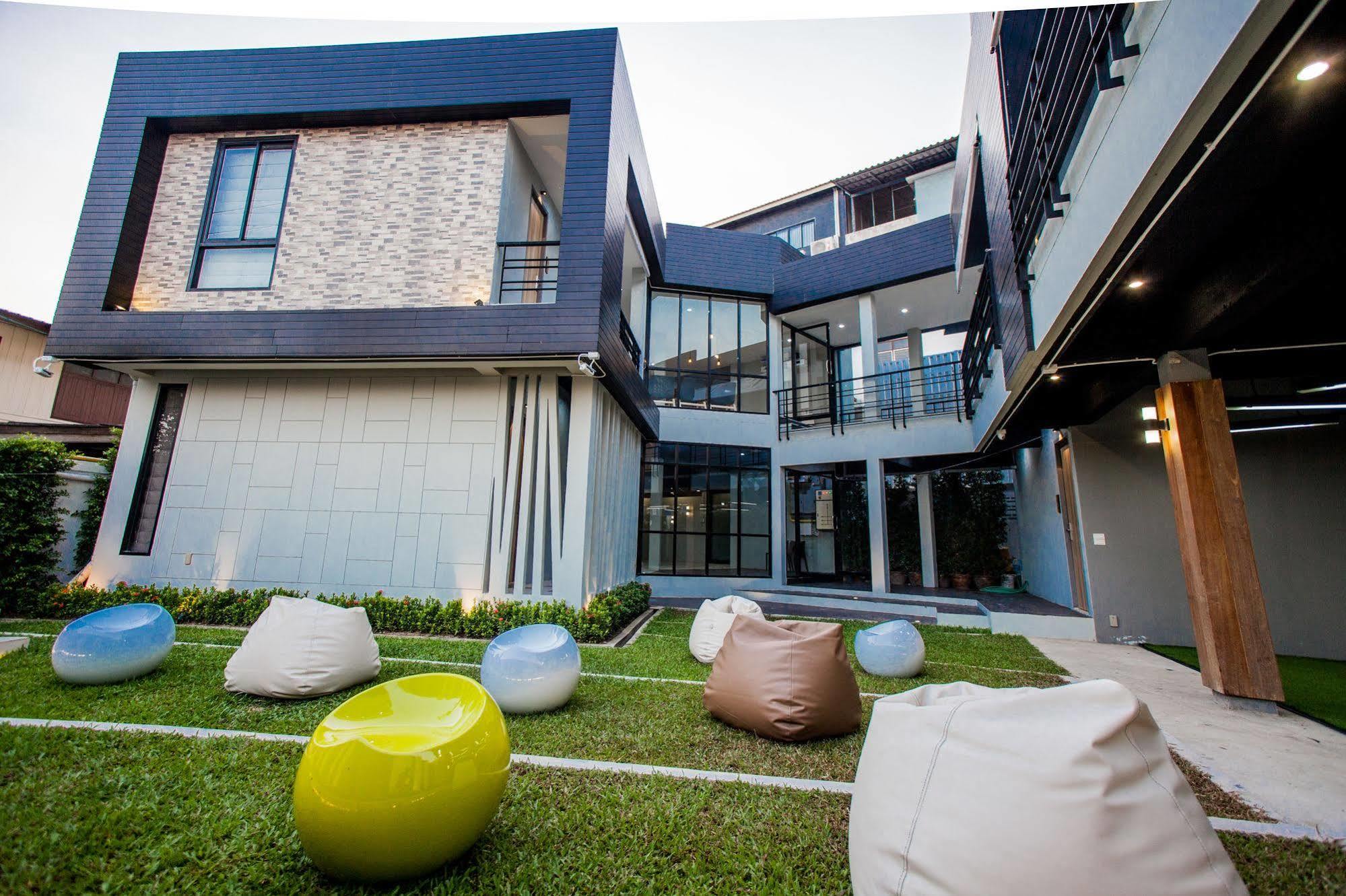 My By Sermsub Hotel 3*